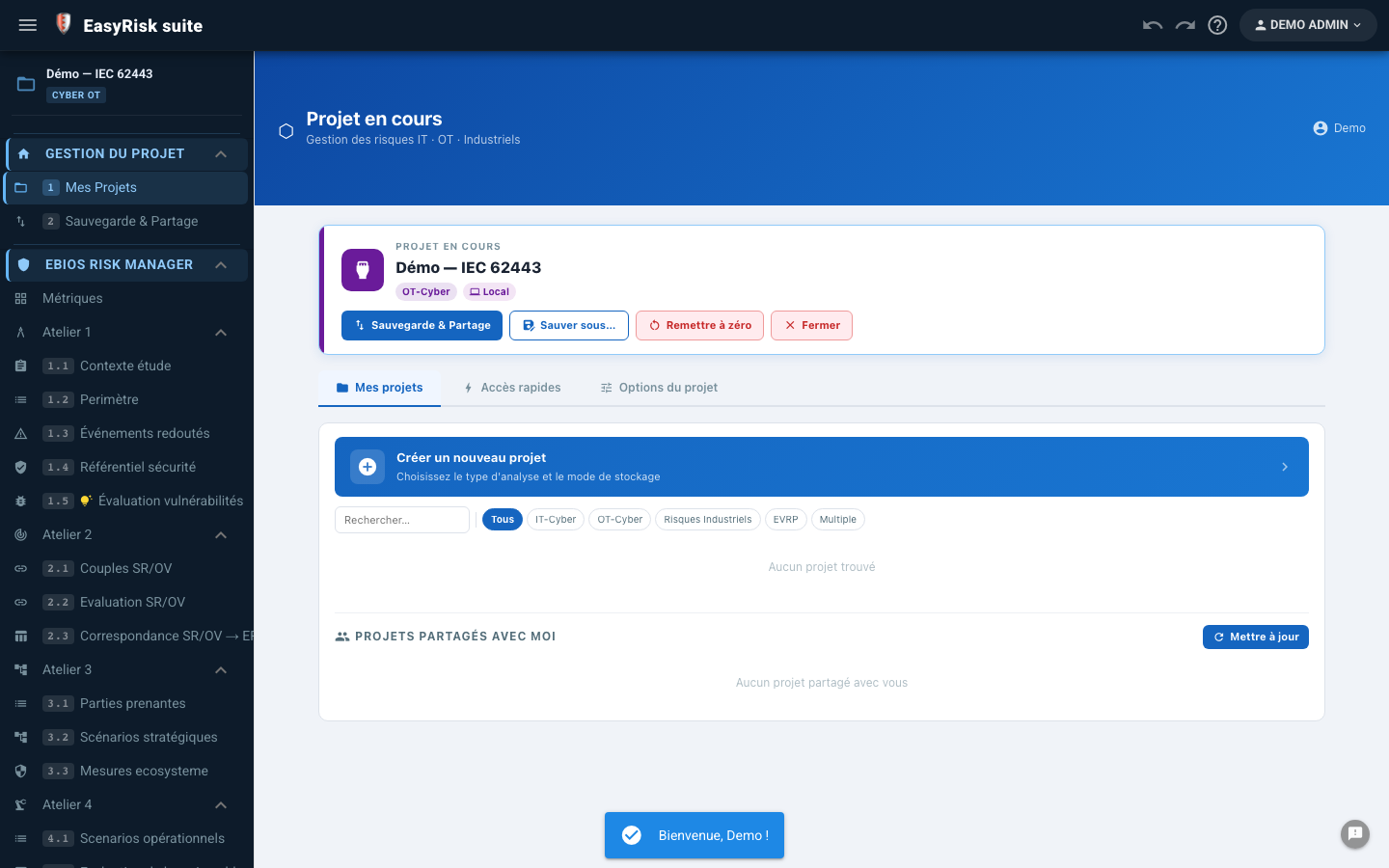 Administration — liste utilisateurs, statuts, modules autorisés, comptes démo